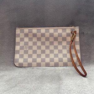 Louis Vuitton Damier Ebene NeverFull cream pouch
